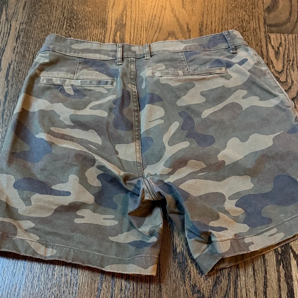 Flint and Tinder Men's Camo Cotton Shorts - Green Camo